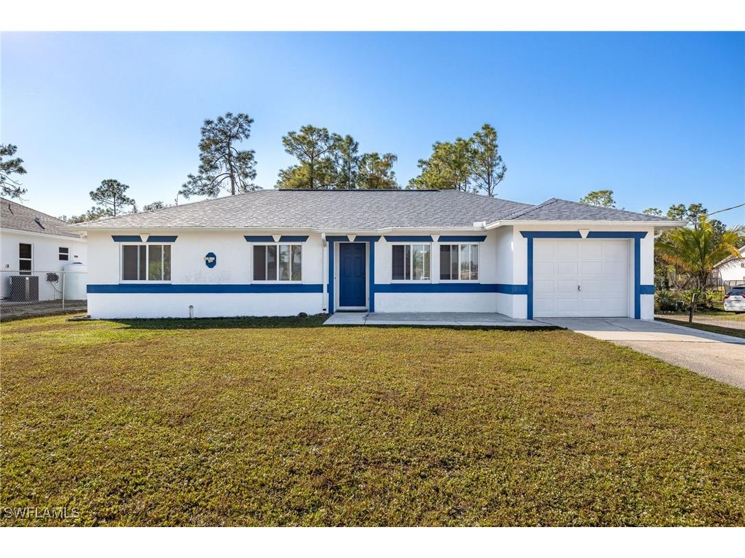 4230 33rd Avenue NE Naples FL 34120 225080006 image1