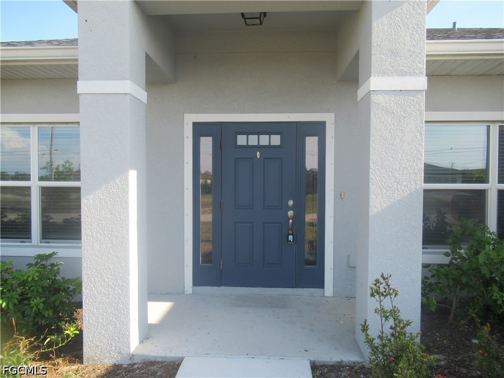 4230 NW 32nd Terrace Cape Coral FL 33993 2026024663 image2