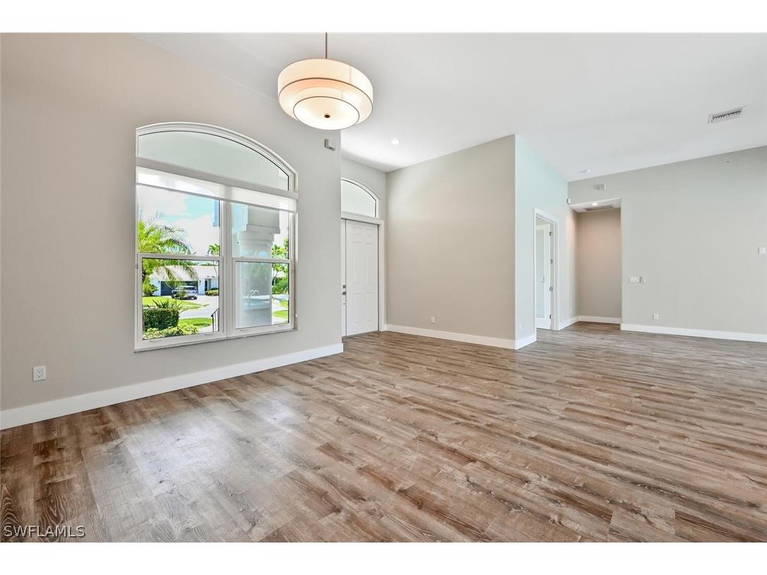 4231 Crayton Road Naples FL 34103 226010544 image8