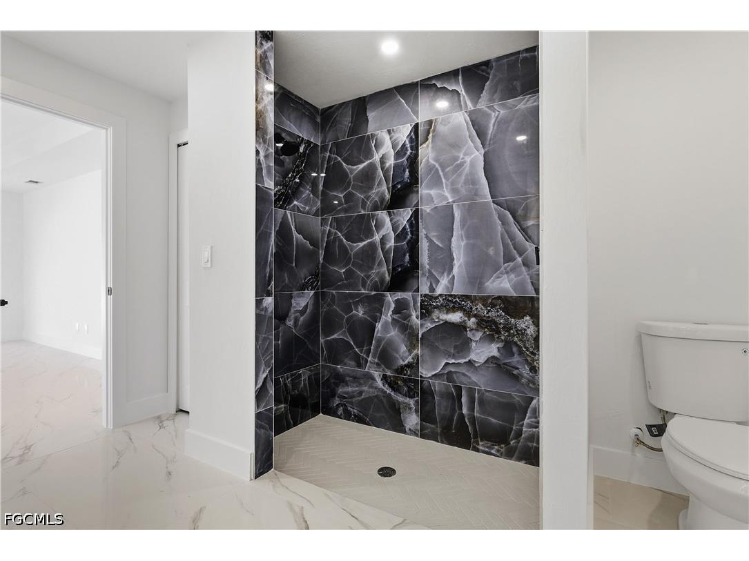 4231 NW 32nd Lane Cape Coral FL 33993 2026014511 image13
