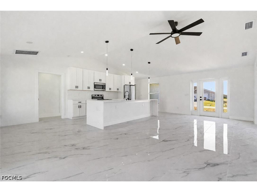 4231 NW 32nd Lane Cape Coral FL 33993 2026014511 image4