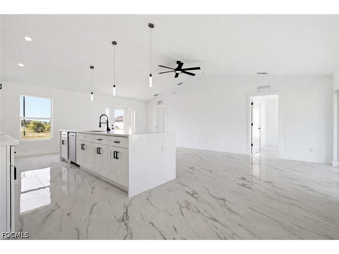 4231 NW 32nd Lane Cape Coral FL 33993 2026014511 image8