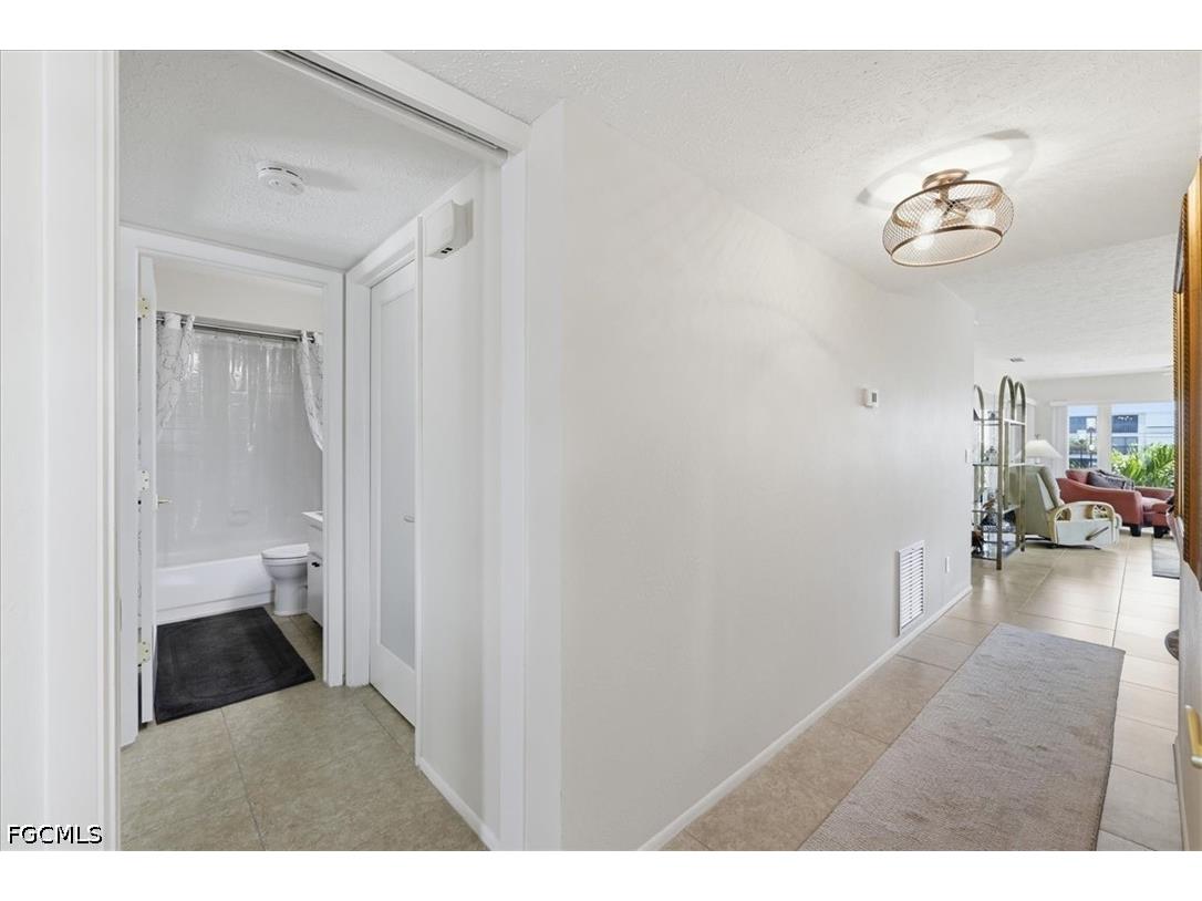 4231 SE 19th Place #2J Cape Coral FL 33904 2026014205 image23