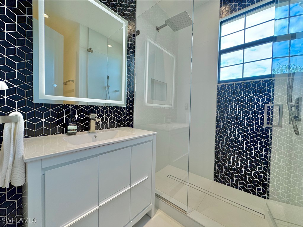 4231 Siderno Court Naples FL 34119 225083065 image27