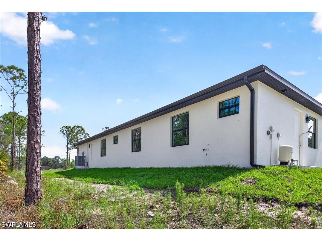 4232 31st Avenue NE Naples FL 34120 226018315 image5