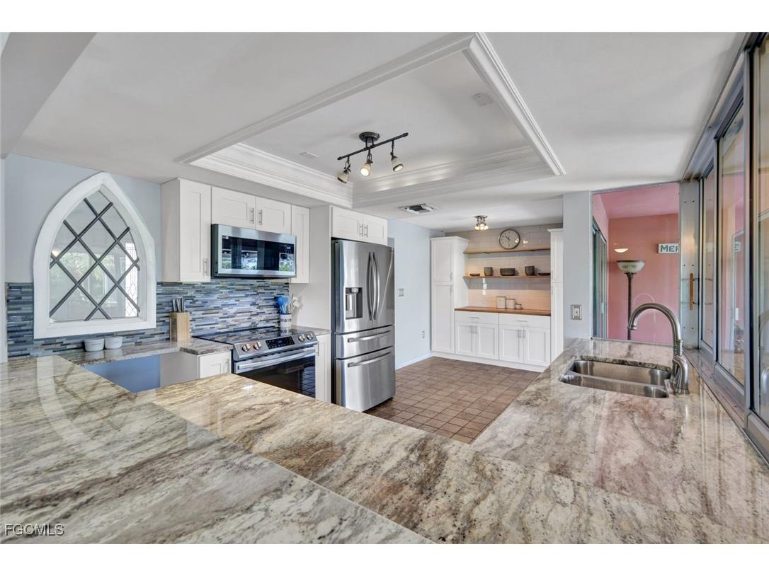 4232 SE 8th Place Cape Coral FL 33904 2025018892 image16