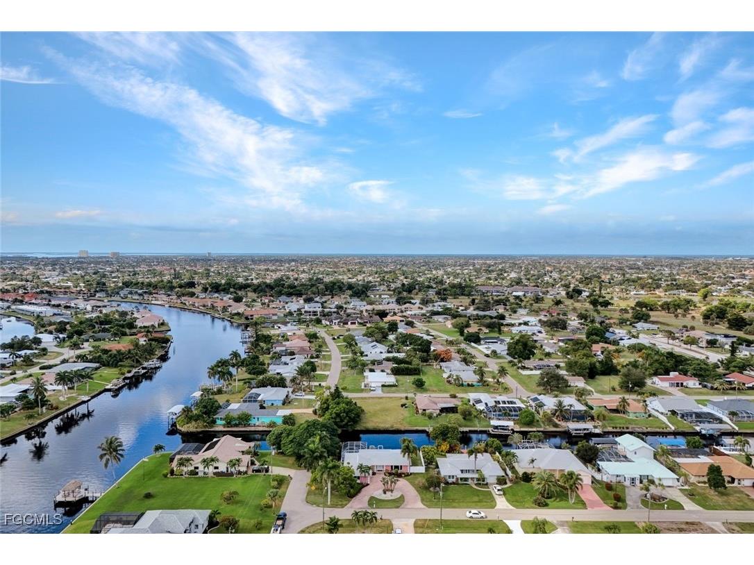 4232 SE 8th Place Cape Coral FL 33904 2025018892 image34