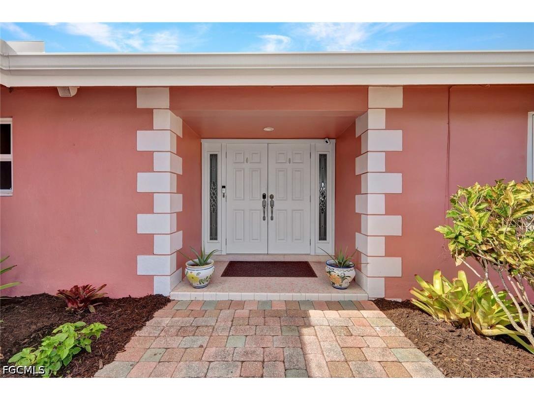4232 SE 8th Place Cape Coral FL 33904 2026016589 image27
