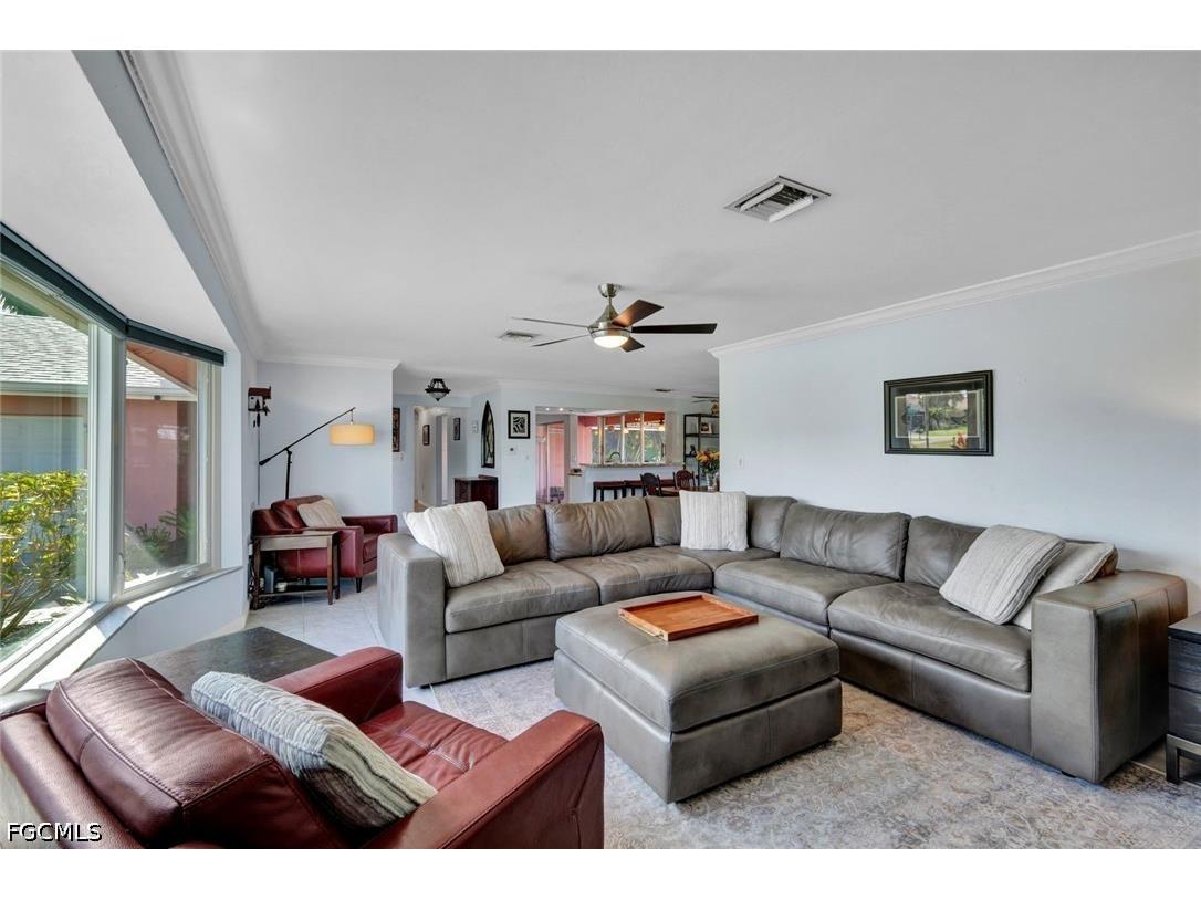 4232 SE 8th Place Cape Coral FL 33904 2026016589 image6