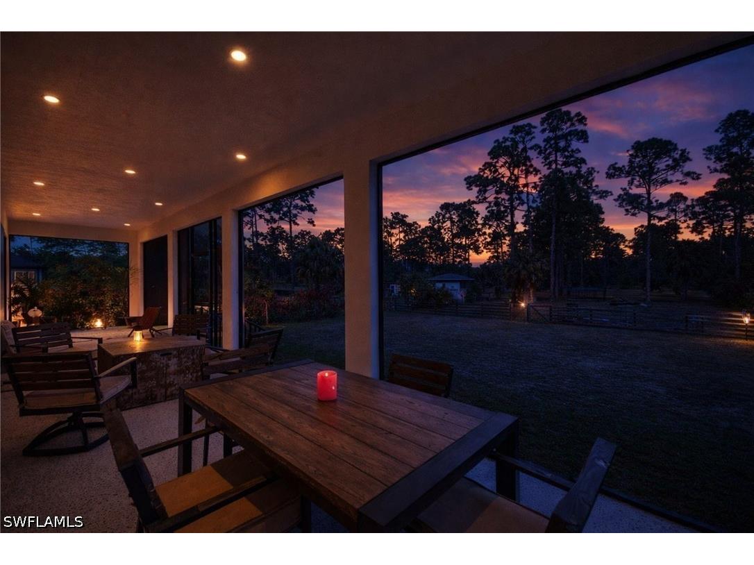 4233 4th Avenue NE Naples FL 34120 226009994 image1