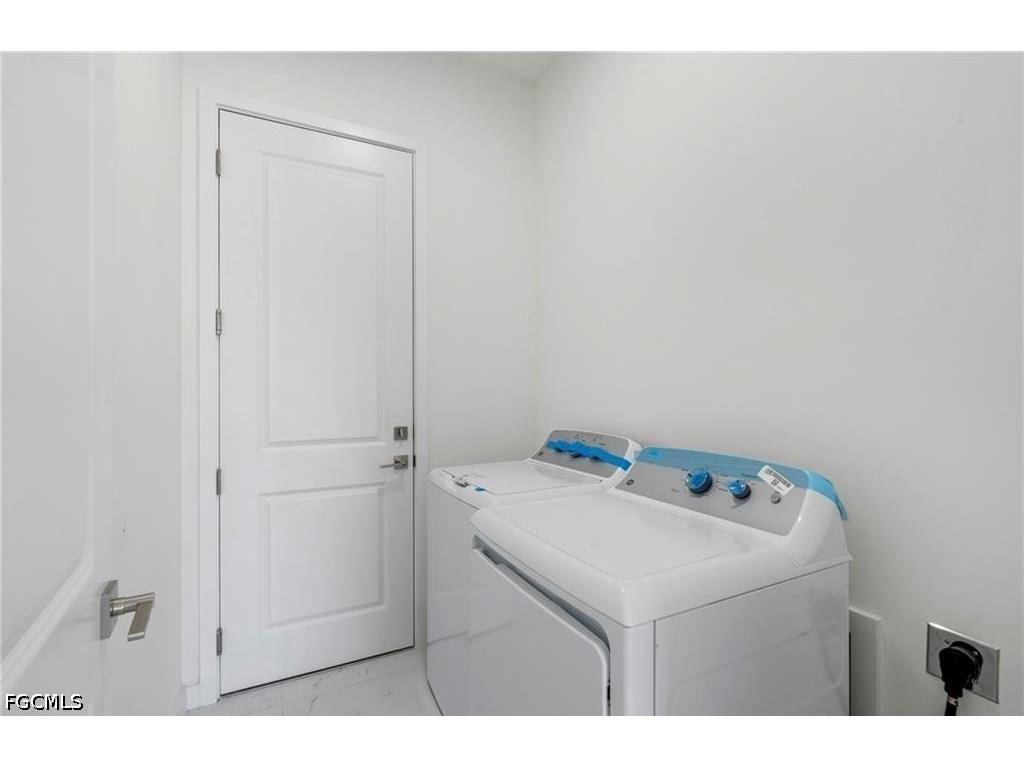 4233 Jacaranda Parkway W Cape Coral FL 33993 2026021825 image28