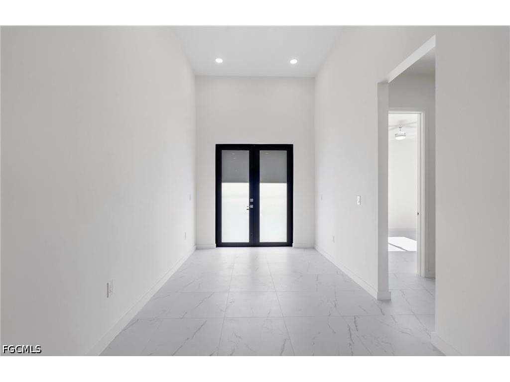 4233 Jacaranda Parkway W Cape Coral FL 33993 2026021825 image3