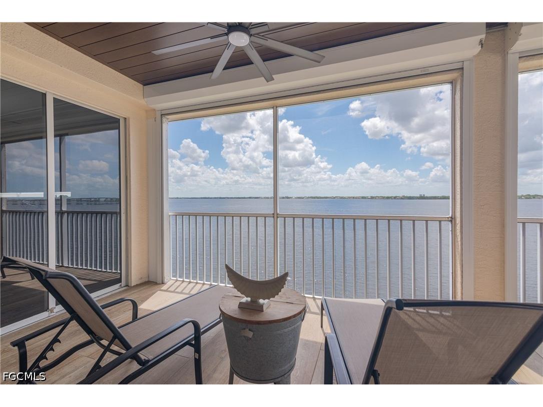 4235 SE 20th Place #A405 Cape Coral FL 33904 2026018939 image1