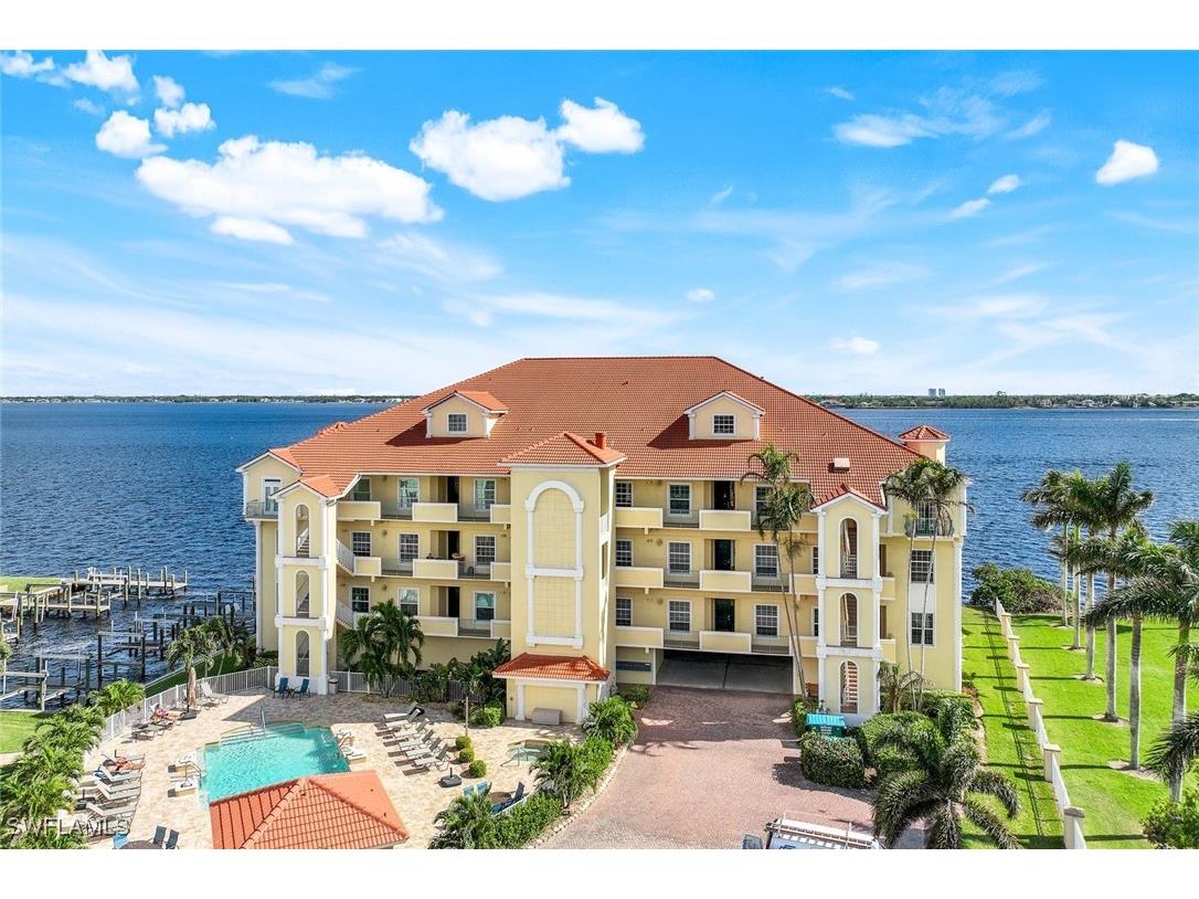 4235 SE 20th Place #B403 Cape Coral FL 33904 224095046 image1
