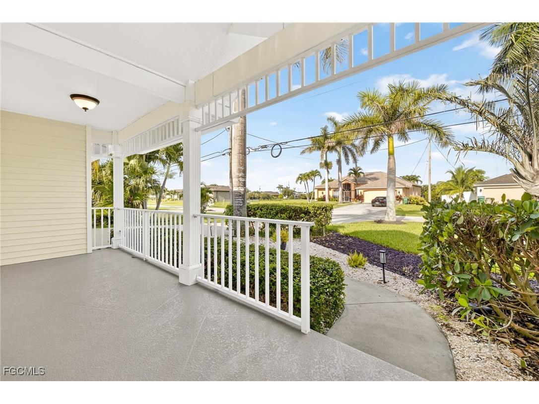 4235 SW 20th Avenue Cape Coral FL 33914 2025003259 image3