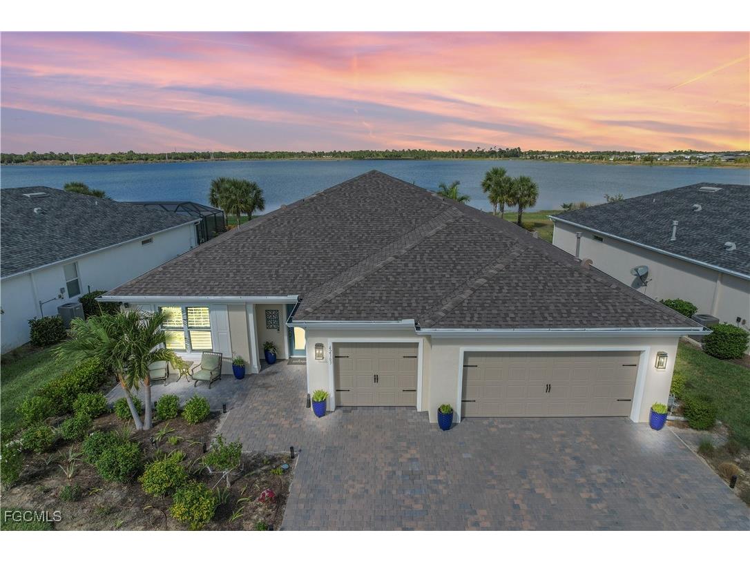 42363 Edgewater Drive Punta Gorda FL 33982 2025023691 image1