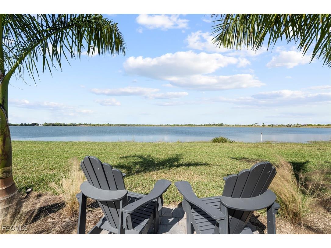 42363 Edgewater Drive Punta Gorda FL 33982 2025023691 image2