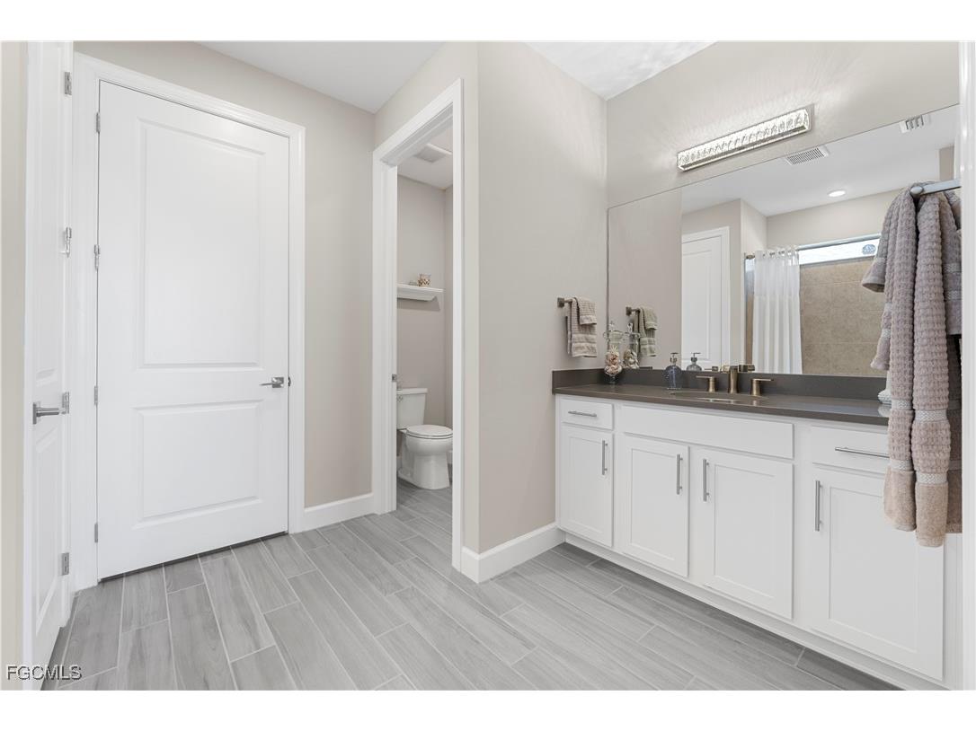 42363 Edgewater Drive Punta Gorda FL 33982 2025023691 image22