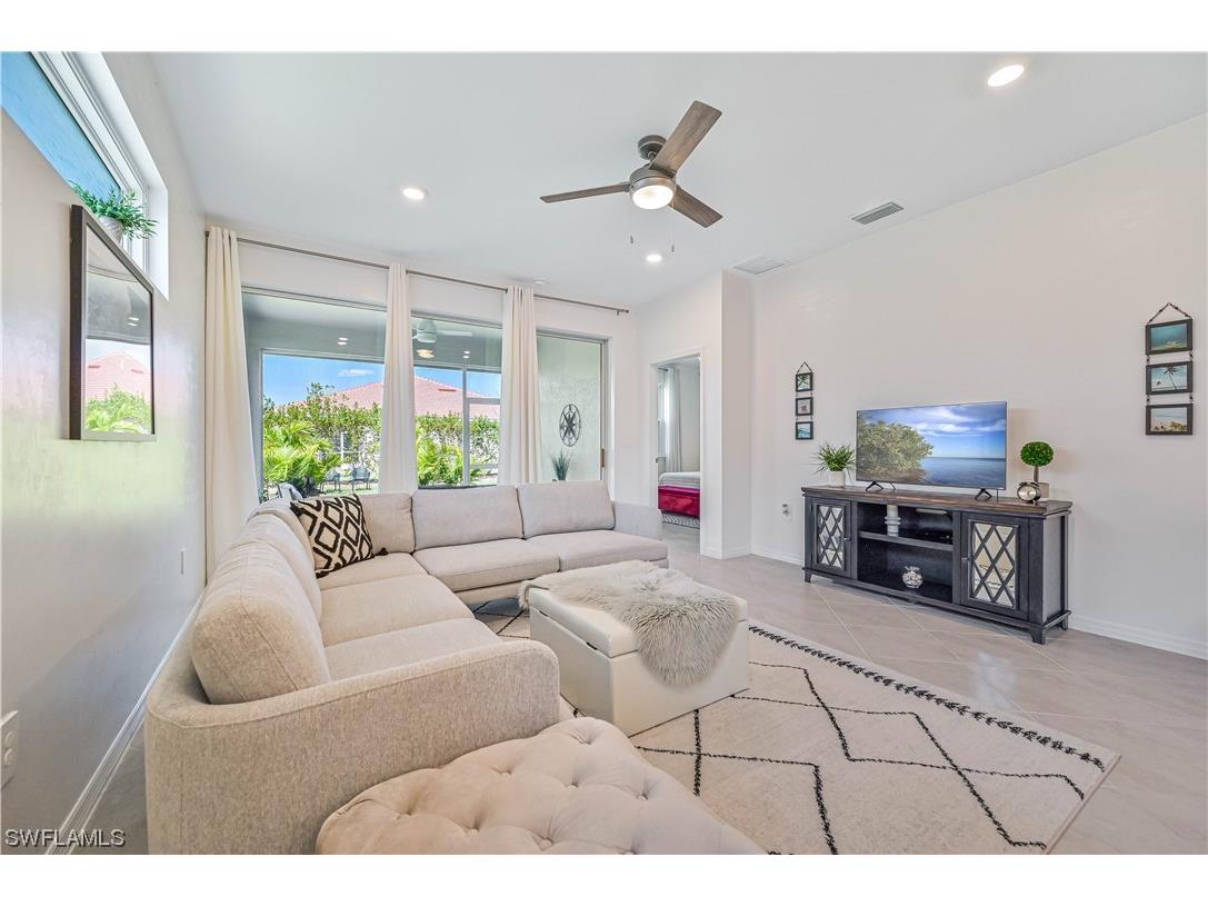 4237 Bloomfield Street Fort Myers FL 33916 223019874 image1