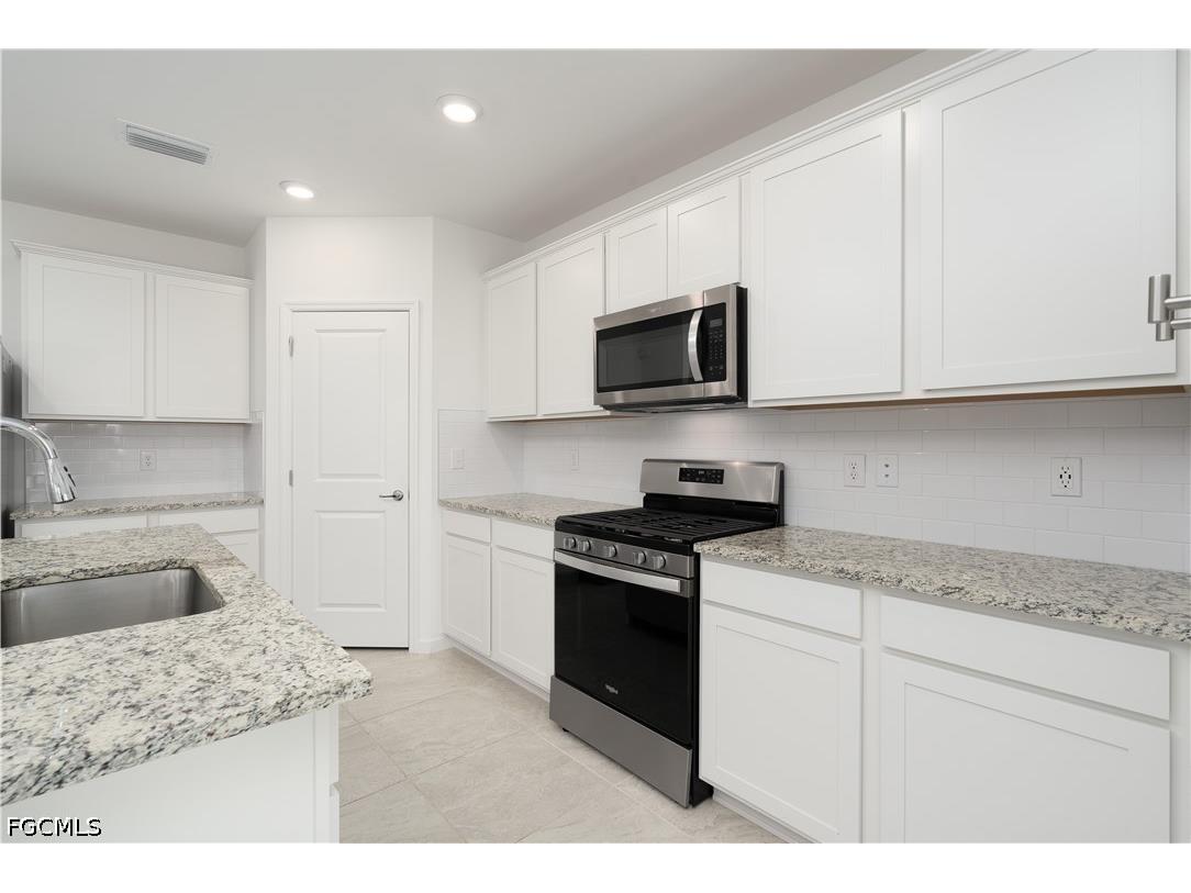 42380 Cascade Drive Punta Gorda FL 33982 2026021130 image2