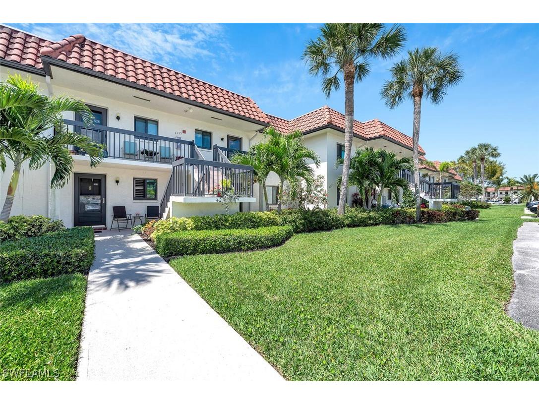4239 27th Court SW #204 Naples FL 34116 224024413 image1