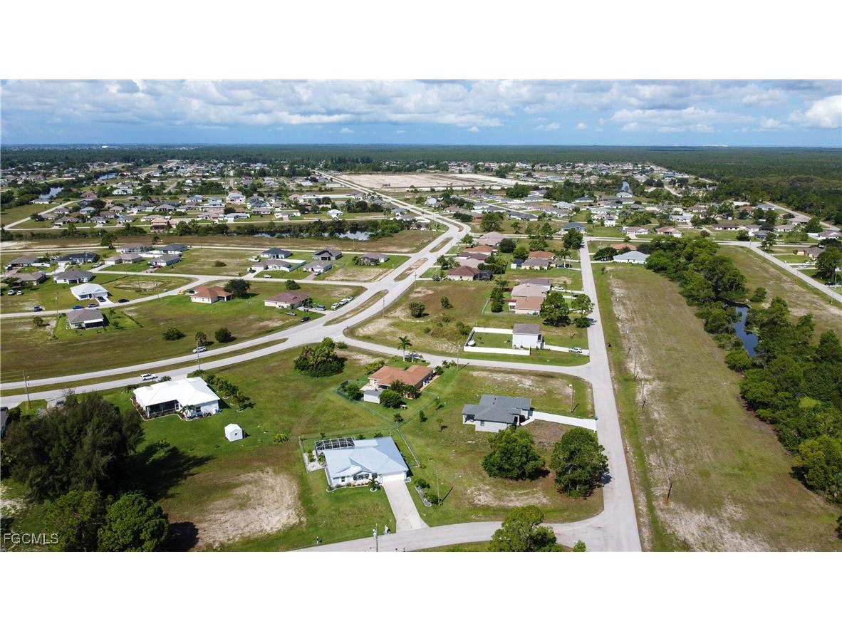 4239 E Gator Circle Cape Coral FL 33909 2026005098 image12