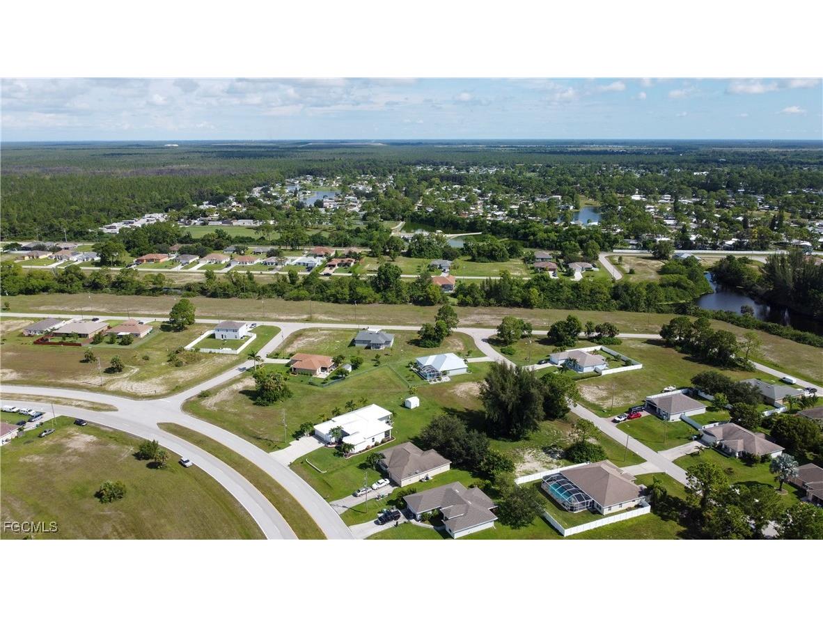 4239 E Gator Circle Cape Coral FL 33909 2026005098 image18