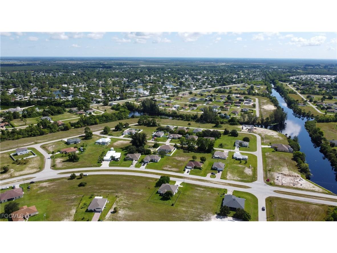 4239 E Gator Circle Cape Coral FL 33909 2026005098 image23