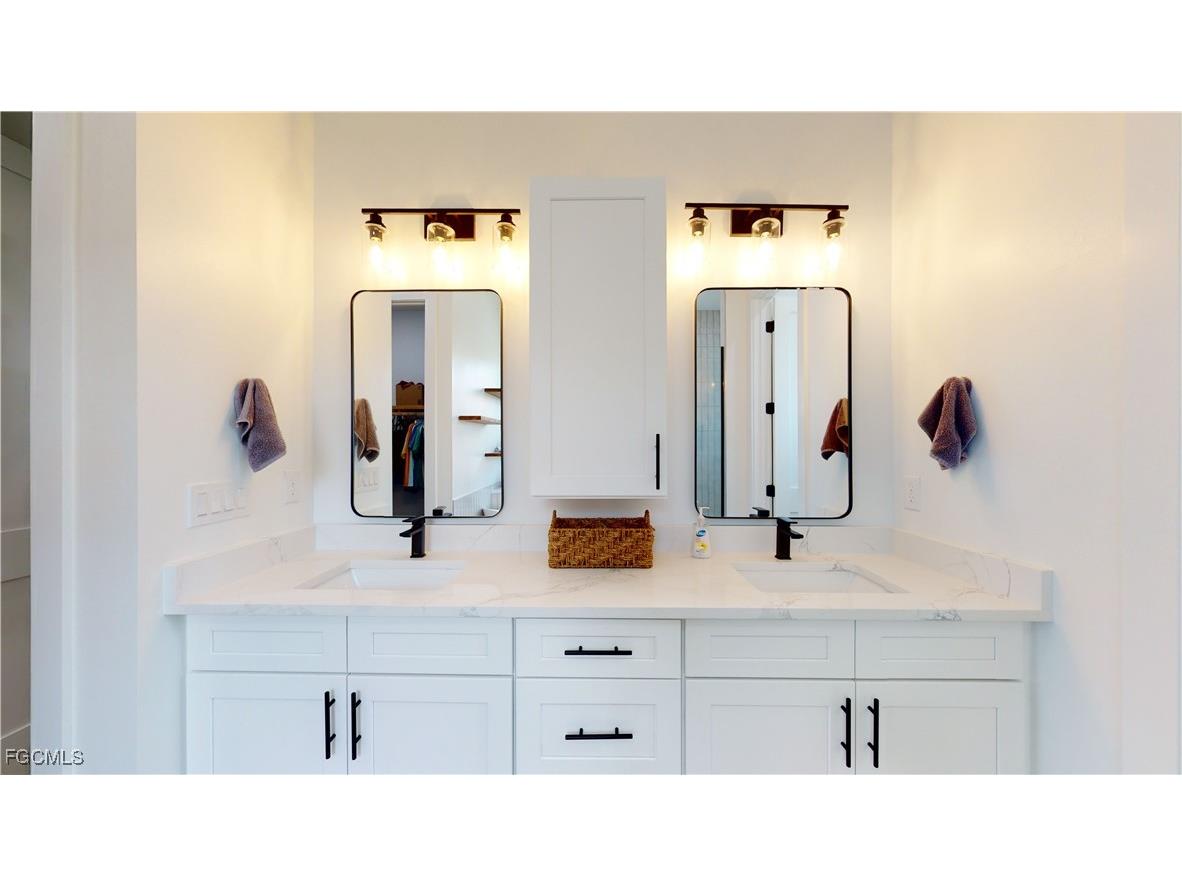 4239 NW 35th Street Cape Coral FL 33993 2025003242 image20