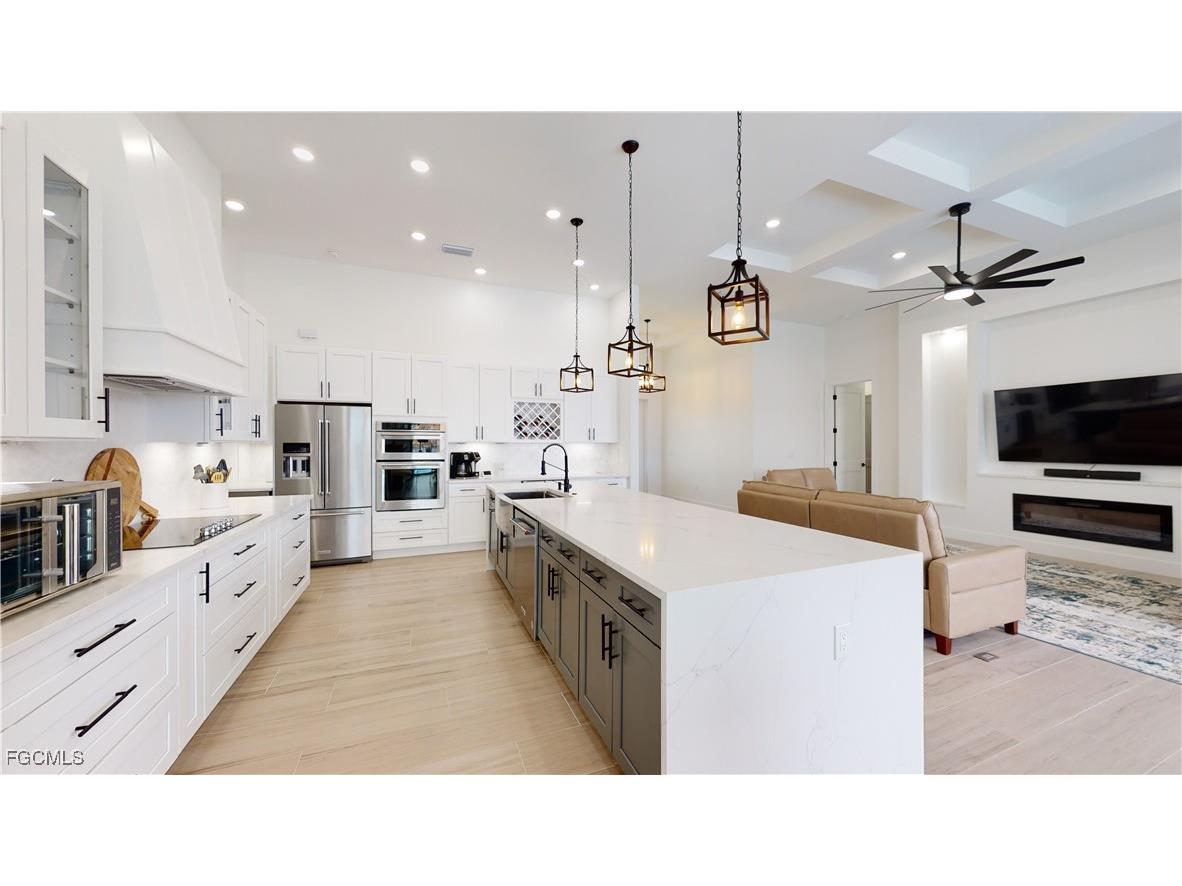 4239 NW 35th Street Cape Coral FL 33993 2025003242 image40