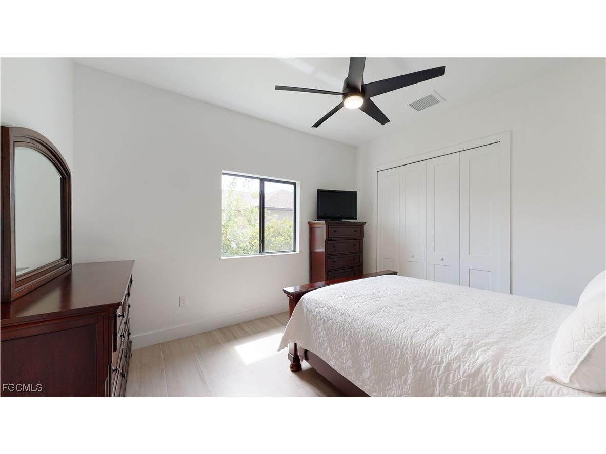 4239 NW 35th Street Cape Coral FL 33993 2025003242 image45