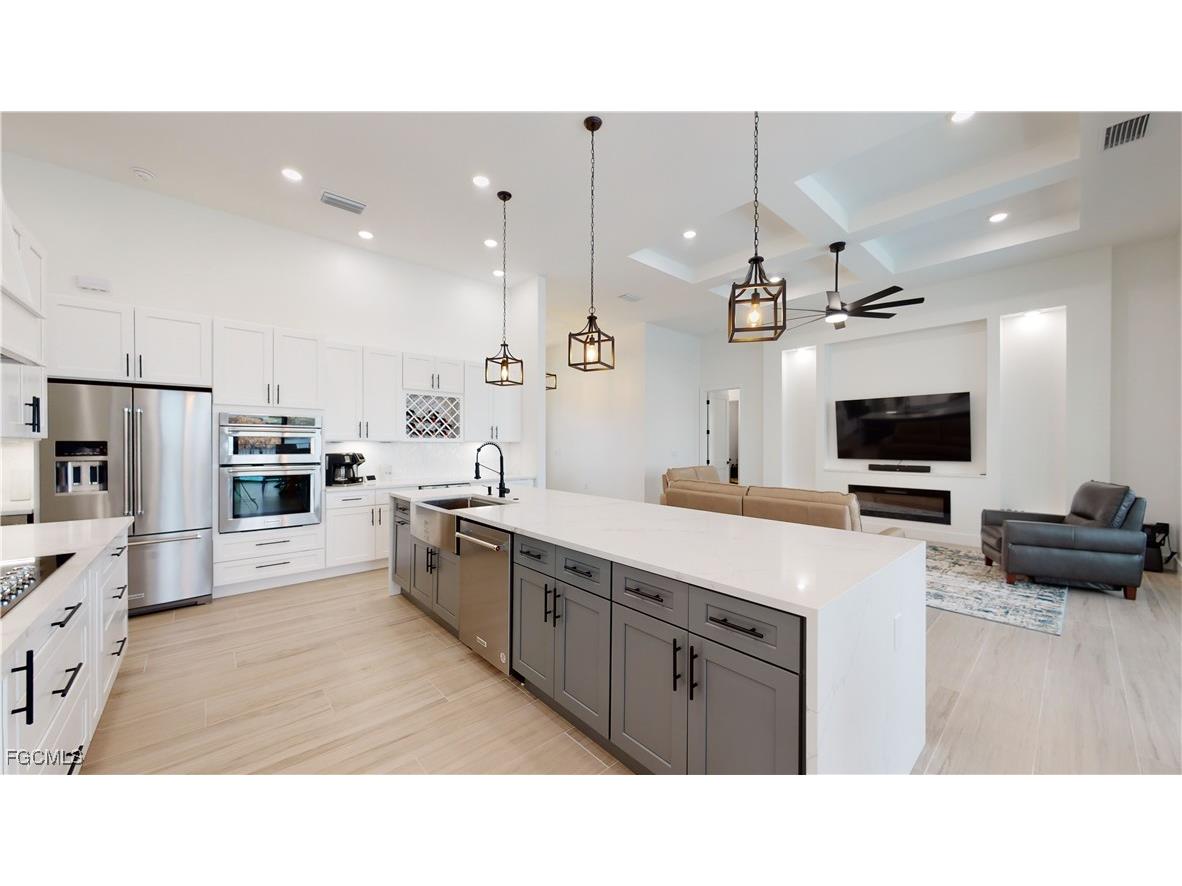 4239 NW 35th Street Cape Coral FL 33993 2025003242 image8