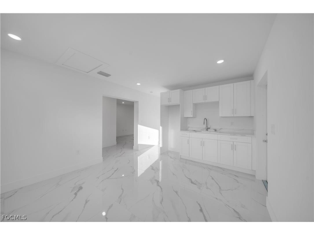 424 Alabama Road S Lehigh Acres FL 33936 2026008849 image11