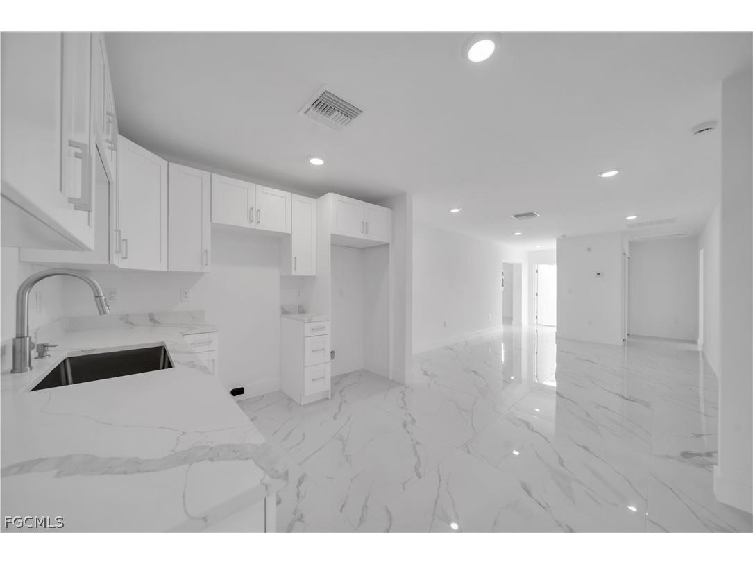 424 Alabama Road S Lehigh Acres FL 33936 2026008849 image21