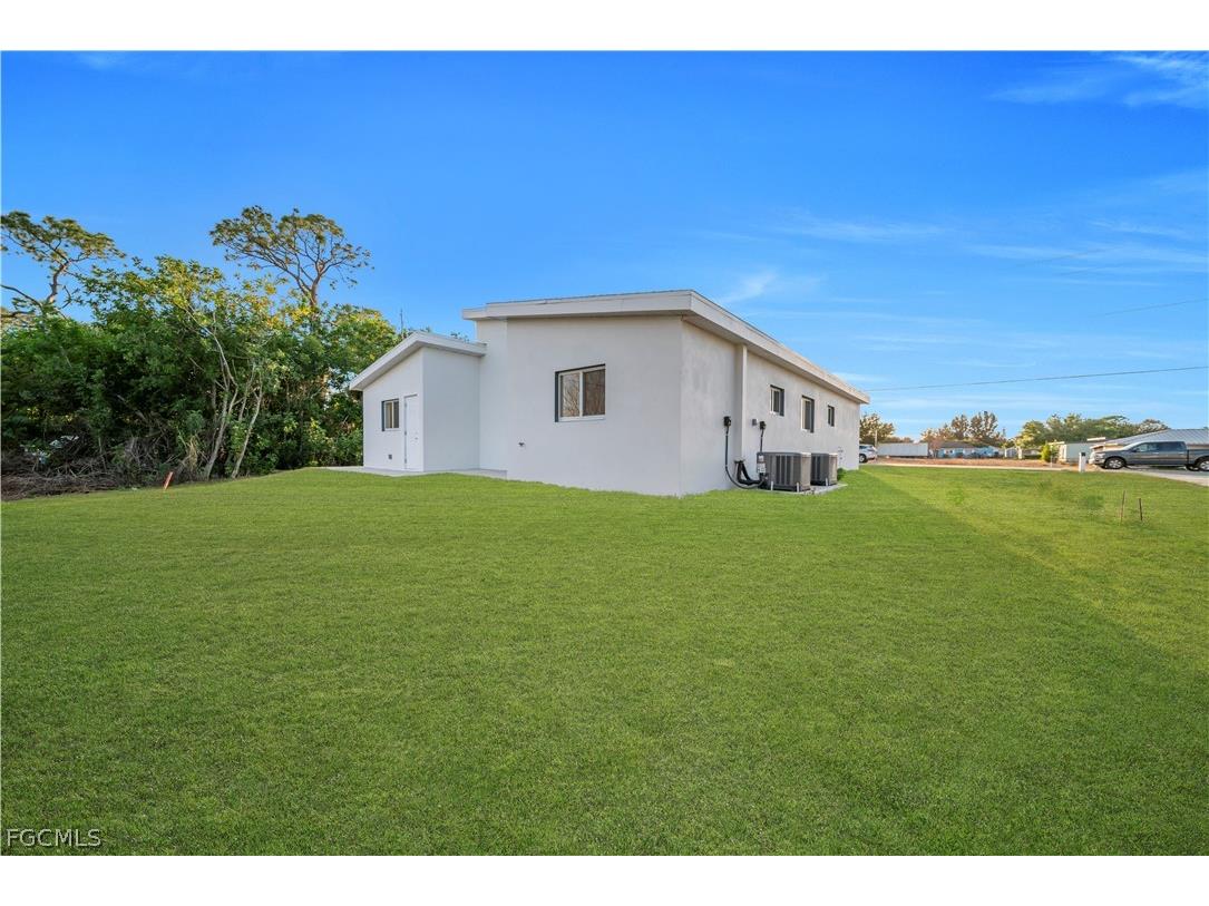 424 Alabama Road S Lehigh Acres FL 33936 2026008849 image28
