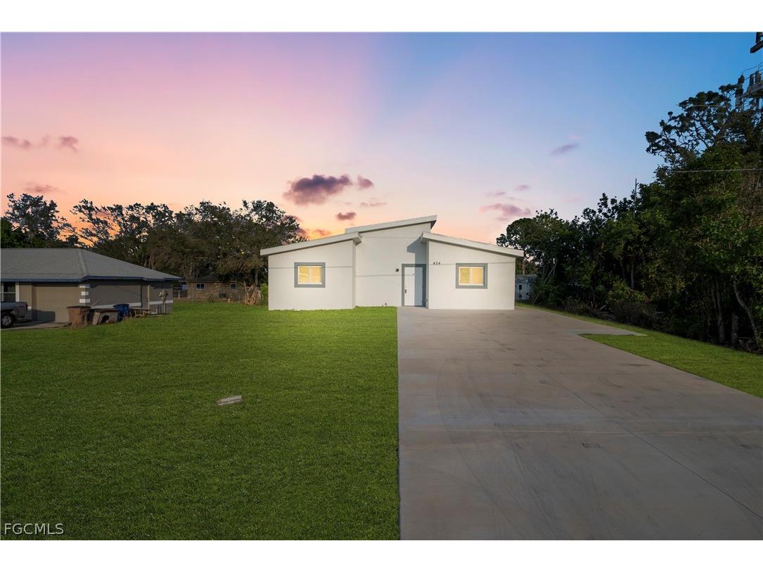 424 Alabama Road S Lehigh Acres FL 33936 2026008849 image4