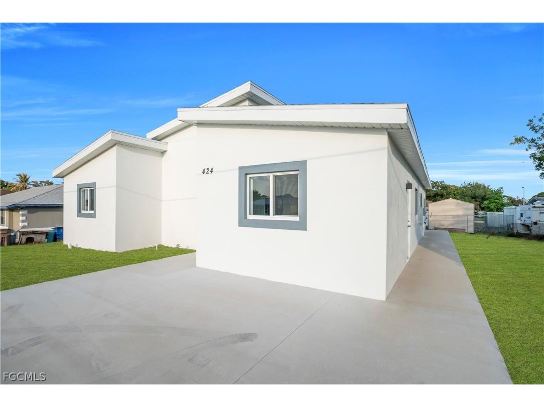 424 Alabama Road S Lehigh Acres FL 33936 2026008849 image6