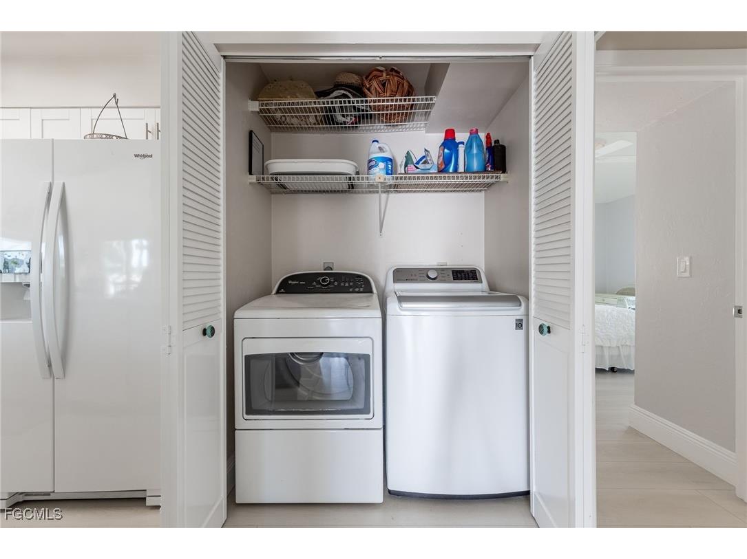 424 Lagoon Drive Sanibel FL 33957 2026000710 image16