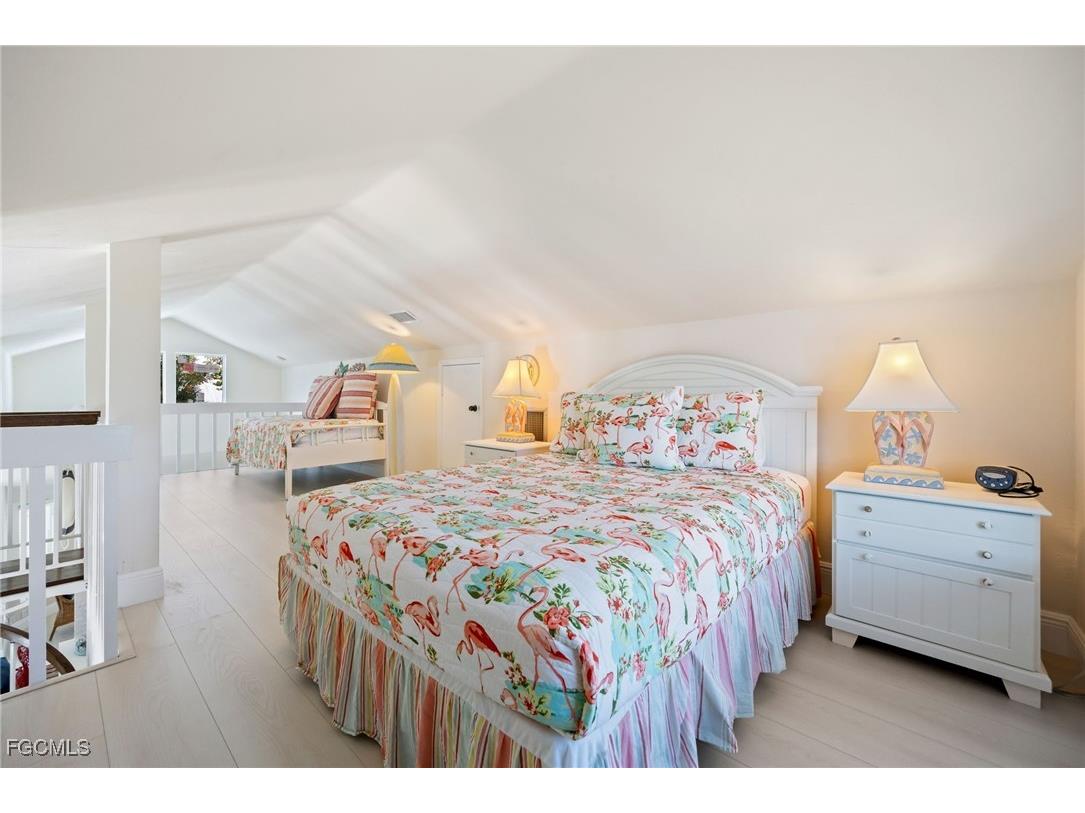 424 Lagoon Drive Sanibel FL 33957 2026000710 image30