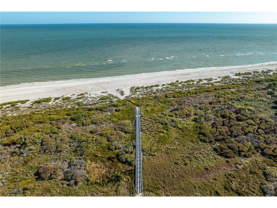 424 Lagoon Drive Sanibel FL 33957 2026000710 image42