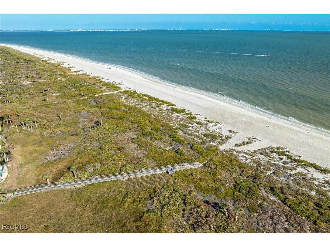 424 Lagoon Drive Sanibel FL 33957 2026000710 image44