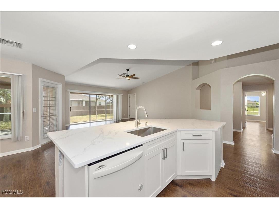 424 NW 14th Street Cape Coral FL 33993 2025016183 image16