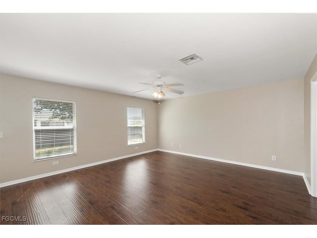 424 NW 14th Street Cape Coral FL 33993 2025016183 image19