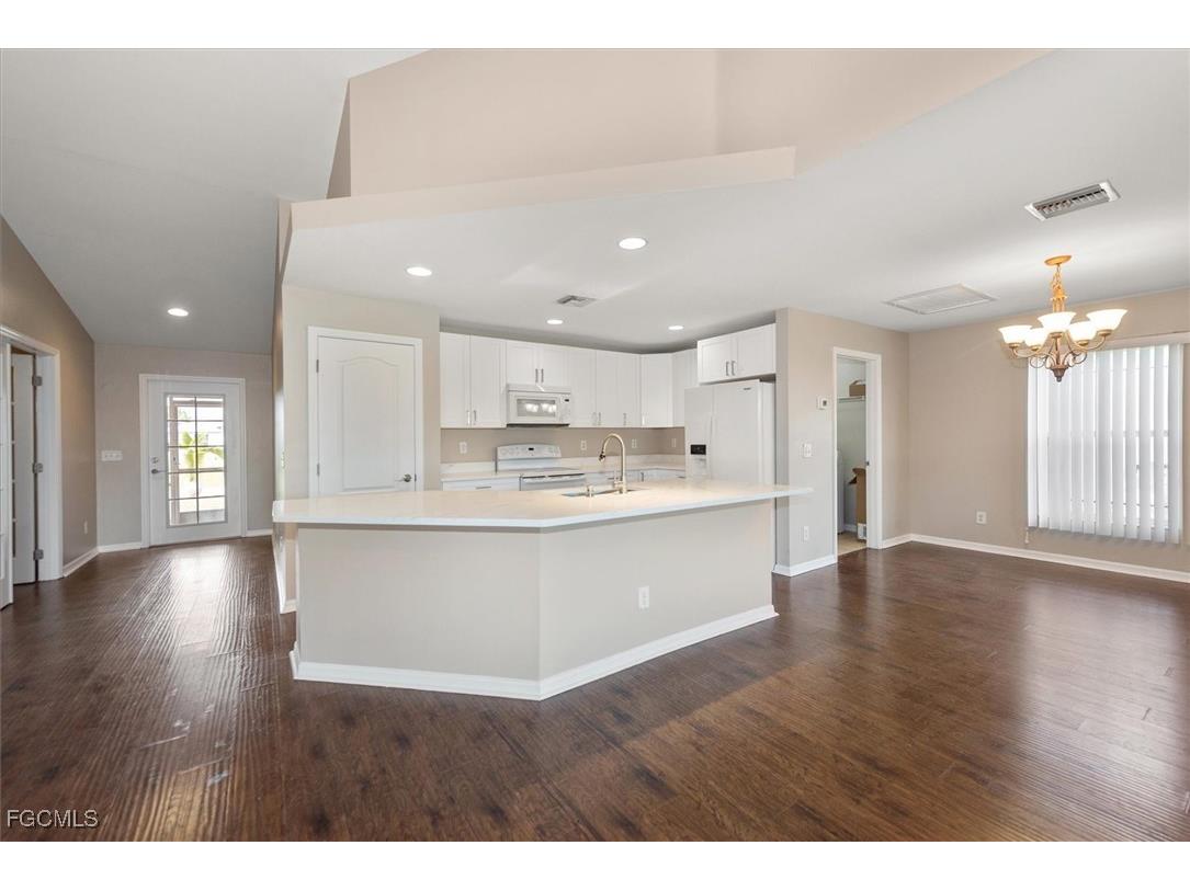 424 NW 14th Street Cape Coral FL 33993 2025016183 image9