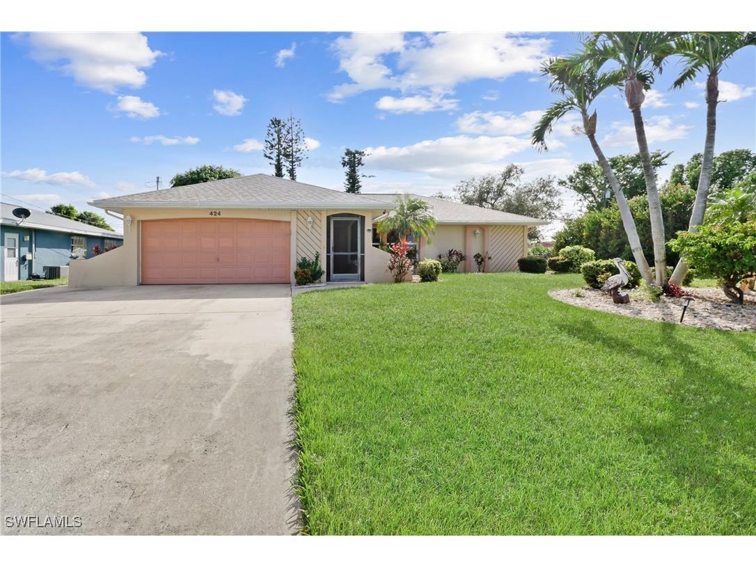 424 SW 33rd Terrace Cape Coral FL 33914 224095292 image1