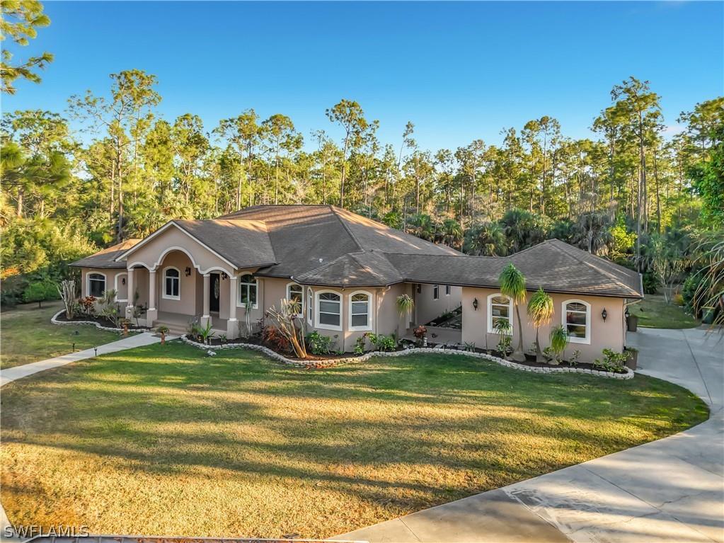 4240 5th Avenue SW Naples FL 34119 226008750 image1