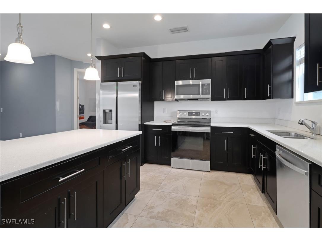 4240 62nd Avenue NE Naples FL 34120 225068303 image10