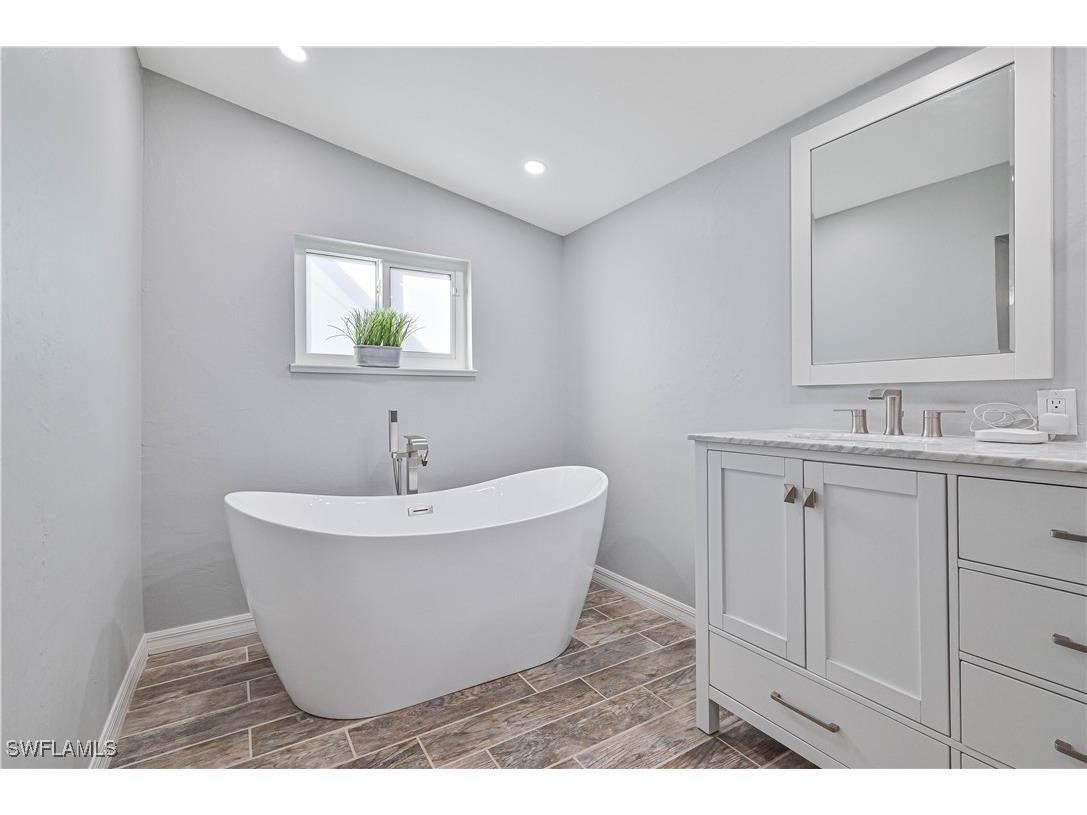 4240 Ellis Road Fort Myers FL 33905 225062079 image14