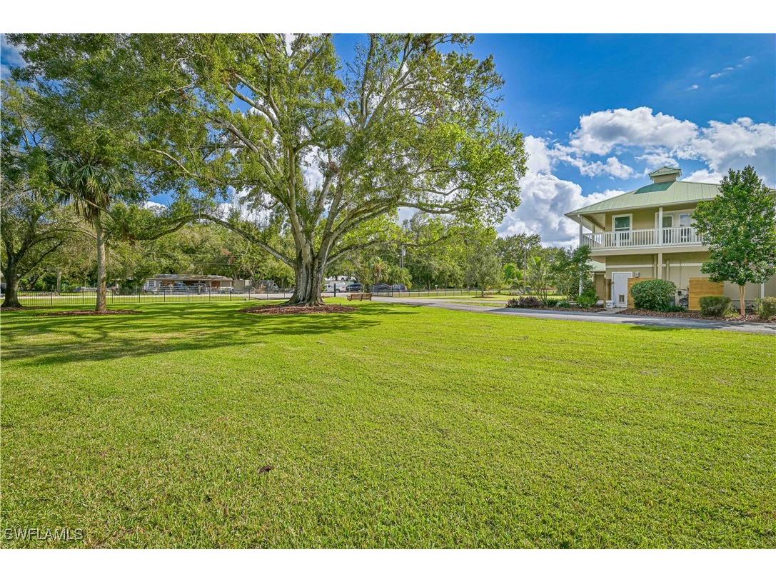 4240 Ellis Road Fort Myers FL 33905 225062079 image36