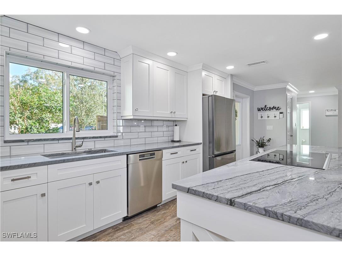 4240 Ellis Road Fort Myers FL 33905 225062079 image7